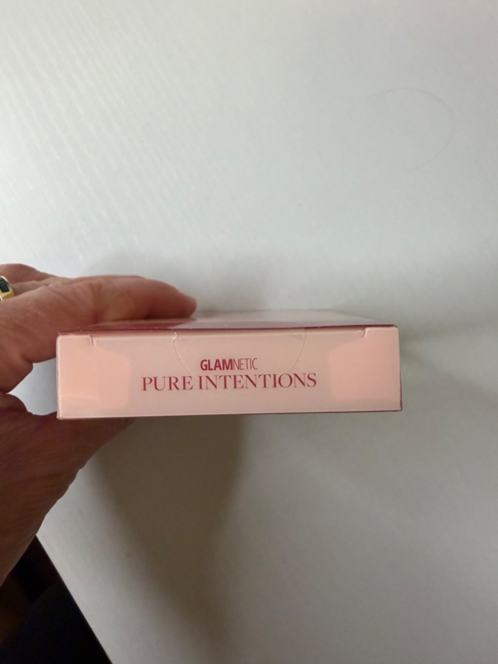 Glamnetic Press On Nails color pure intentions sparkly champagne short round NWT - Picture 4 of 4